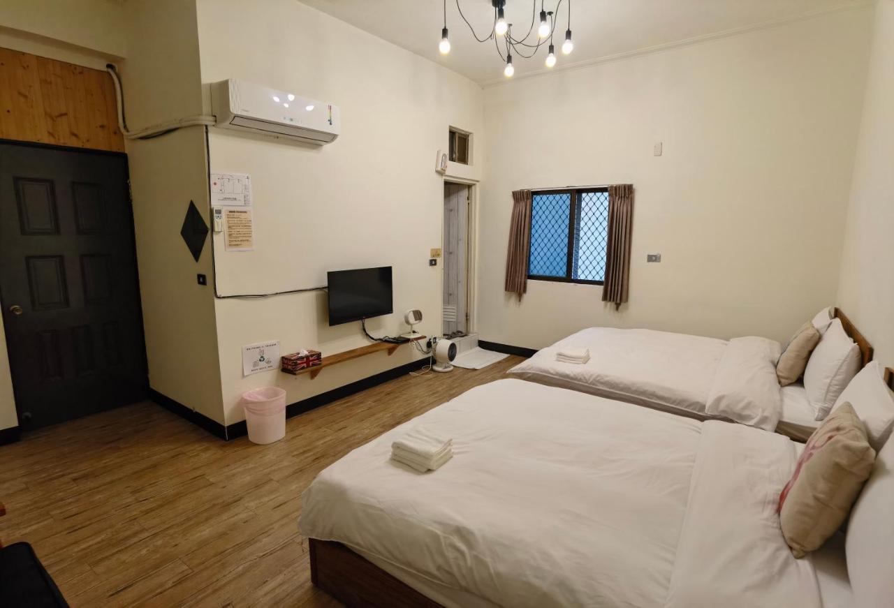 Oc Hostel Tainan Extérieur photo